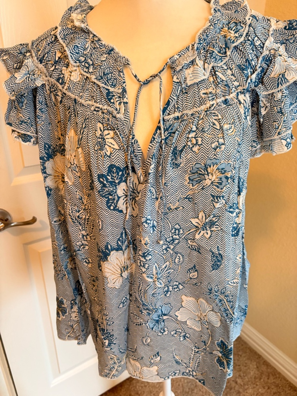 Elan Blue and Cream Floral Ruffle Tie-Front Tunic